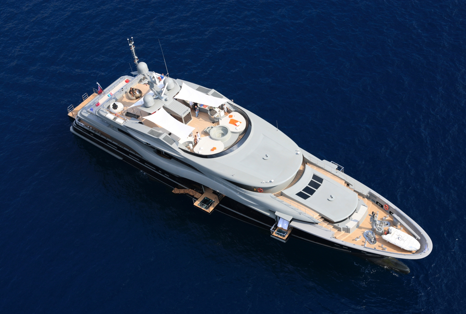 sea force 1 yacht